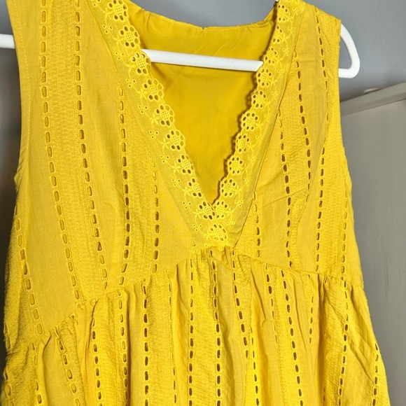 NWT: Eyelet Babydoll Mini Dress Size Large in Yellow - Picture 3 of 8
